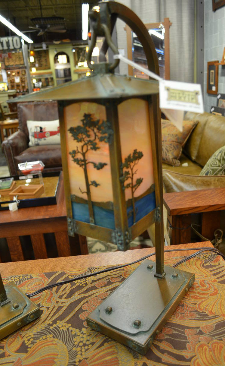 Cobblestone Monterey Pine Table Lamp
