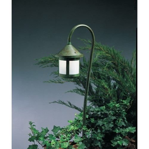 Berkeley Short Body Landscape Light LV27-B6S