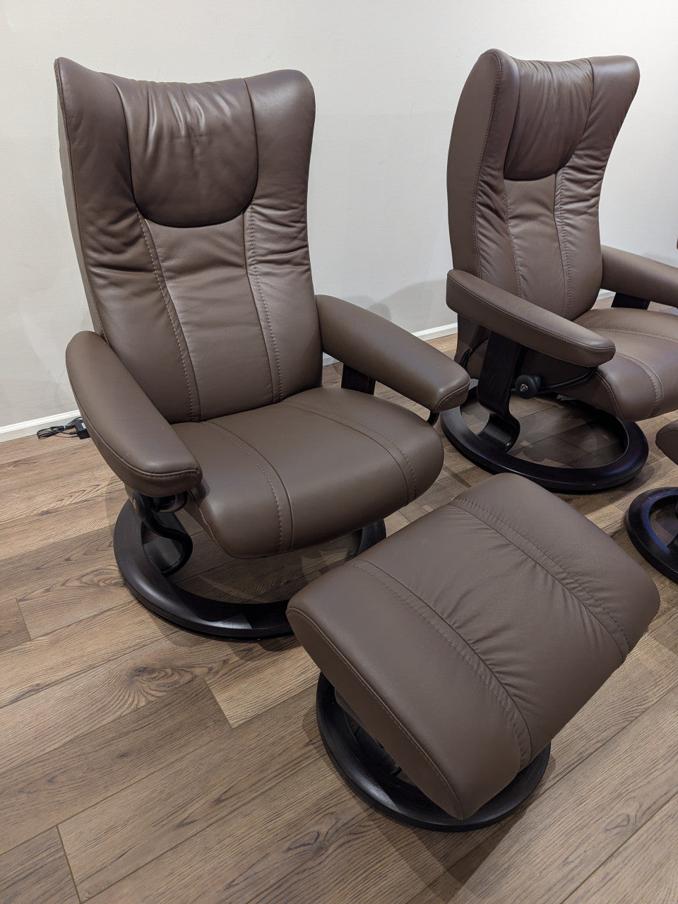 Stressless Wing Medium Classic Base Recliner and Ottoman in Paloma Chestnut