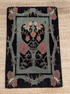 Rambling Rose Ebony 2x3 Tiger Rug