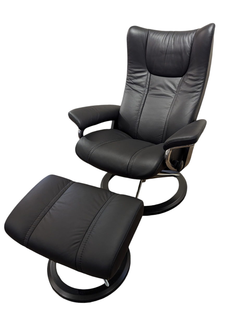 Stressless Wing Medium  Signature  Base Chair and Ottoman in Paloma Black