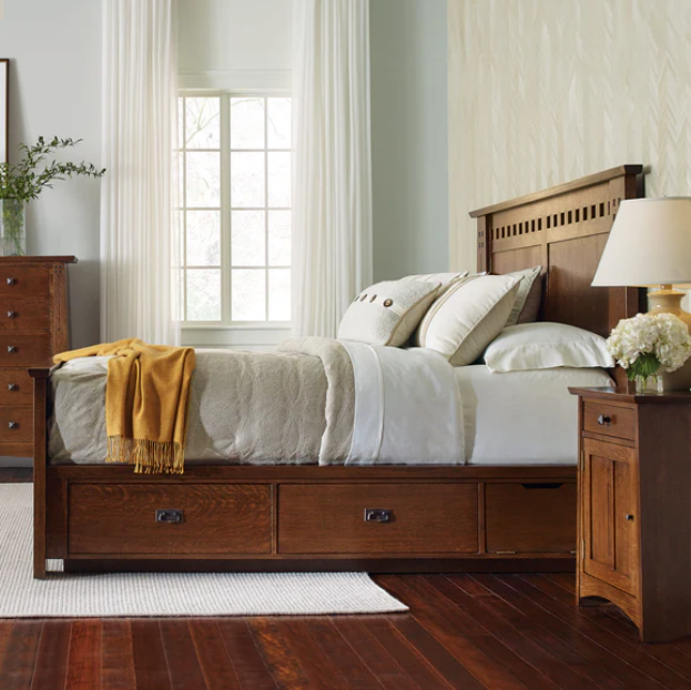 Highlands Platform Storage Bed by Stickley