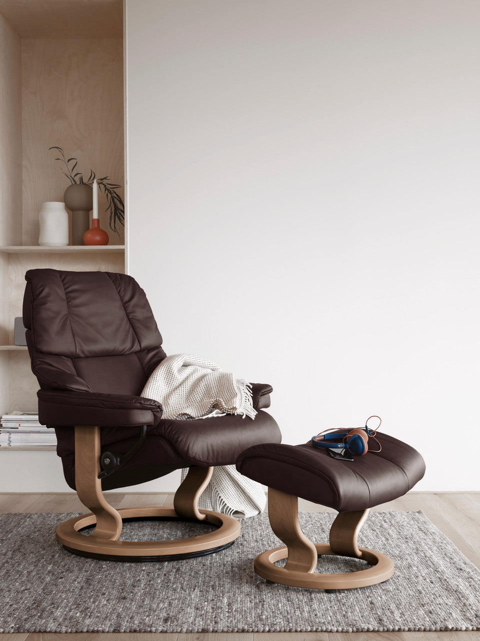 Stressless Reno Classic Chair and Ottoman