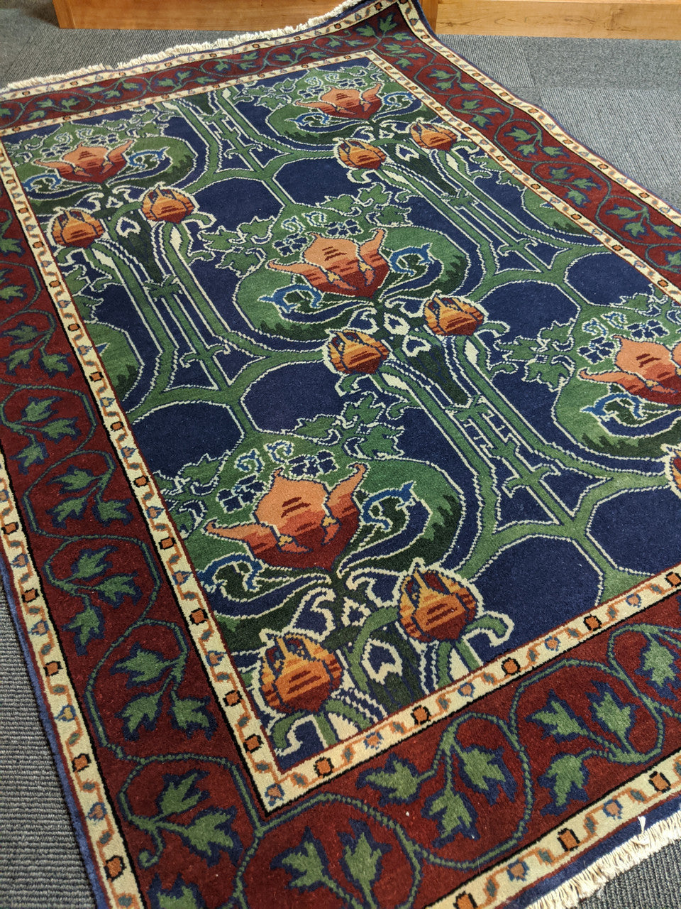 McMurdoch Hand Knotted Wool Area Rug PC-38B – Closeup Flat Shot