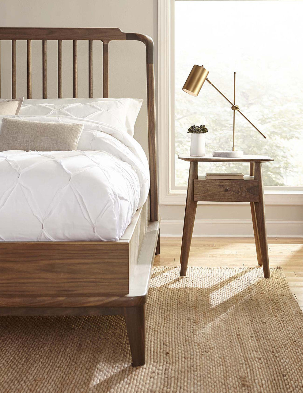 Hannity Table Lamp HNI-001-SUY