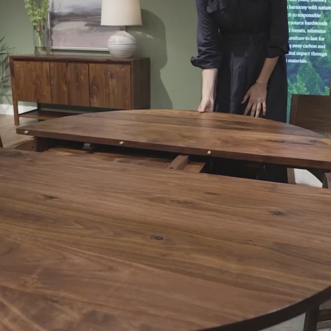 Saranac 46-inch Round Dining Table by Stickley